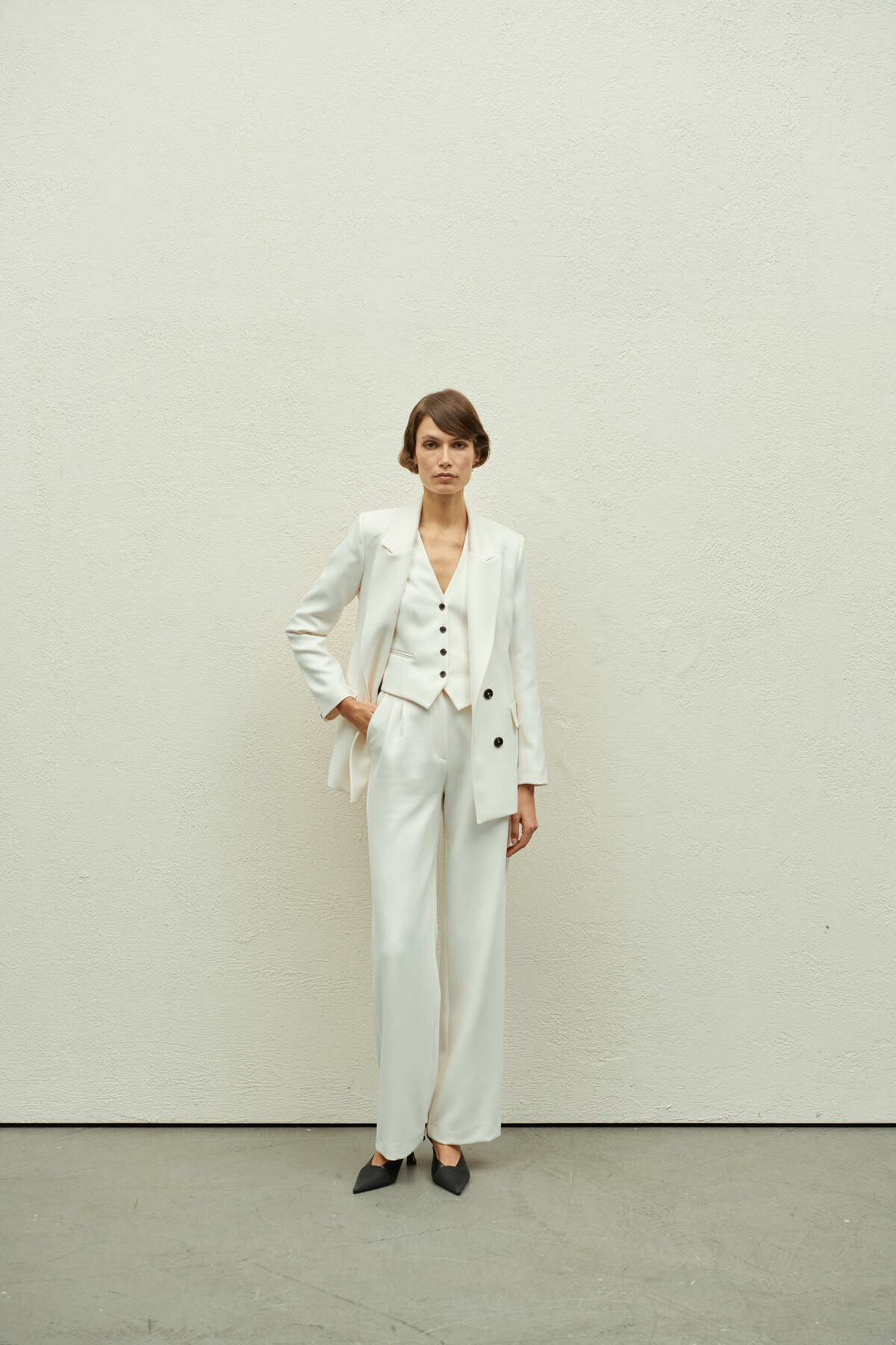 Tailored Vest white Hip + Happen